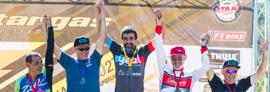 Podium teamyeel